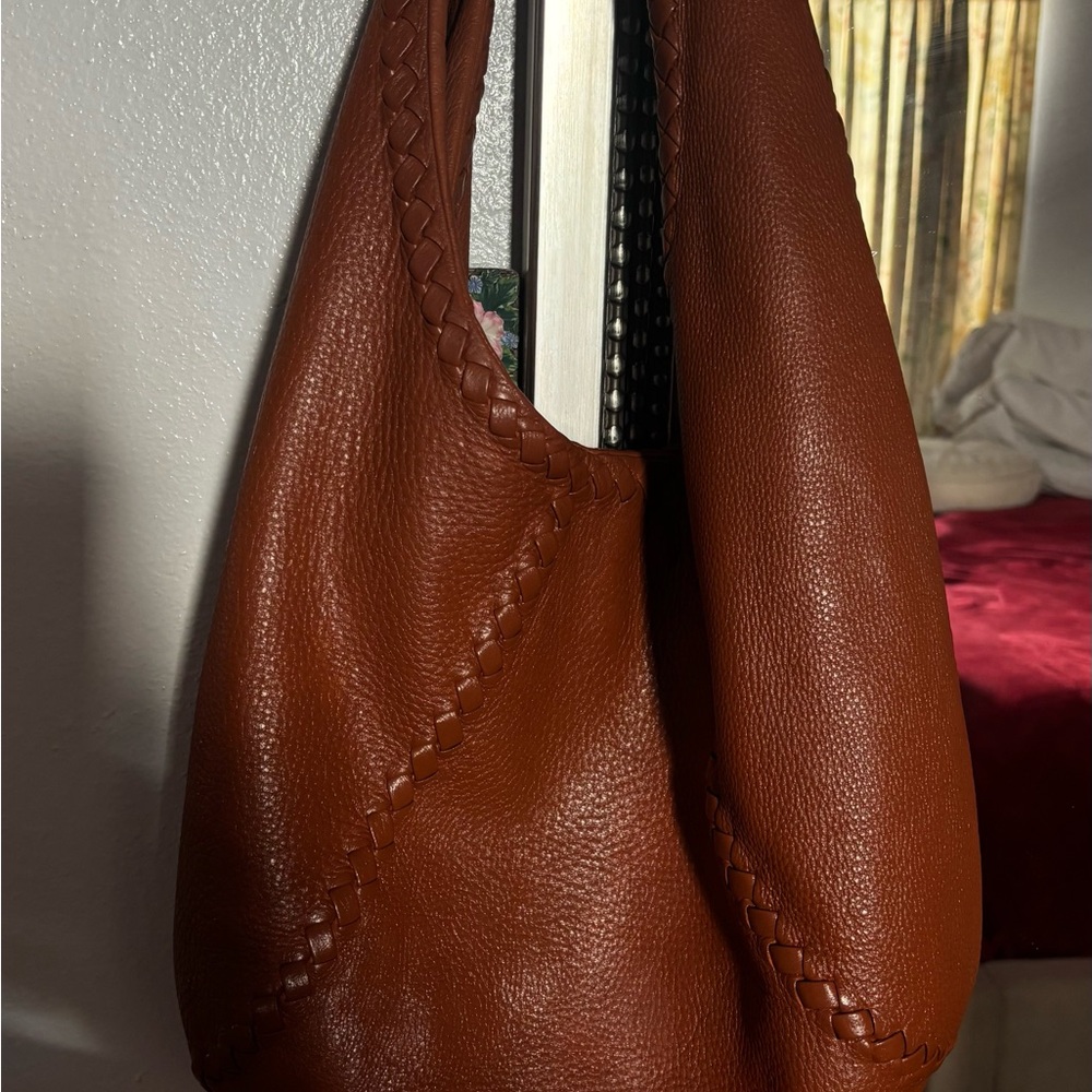 Bottega Veneta Rich Brown Leather Hobo Bag - Picture 2 of 13